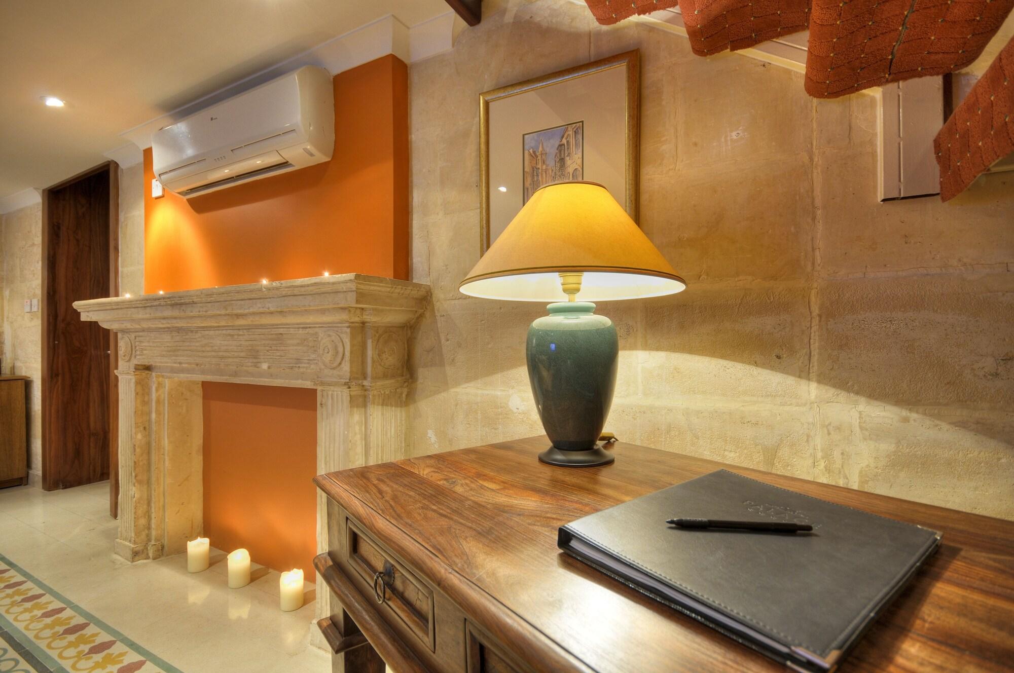 Ax Palazzo Capua Hotel Sliema Exterior photo