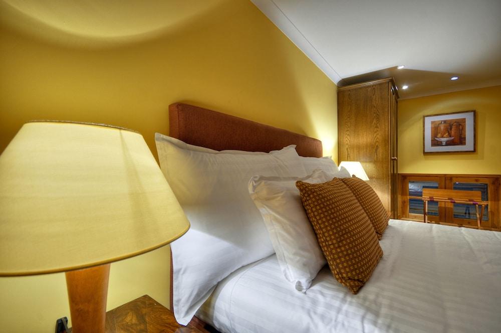 Ax Palazzo Capua Hotel Sliema Exterior photo
